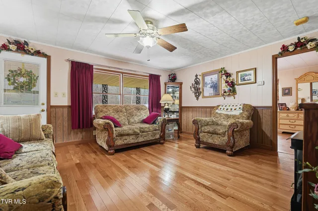 $179,999 | 11413 Lyons Fork, Coeburn, VA 24230