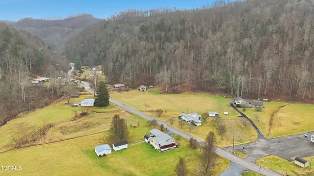 $179,999 | 11413 Lyons Fork, Coeburn, VA 24230