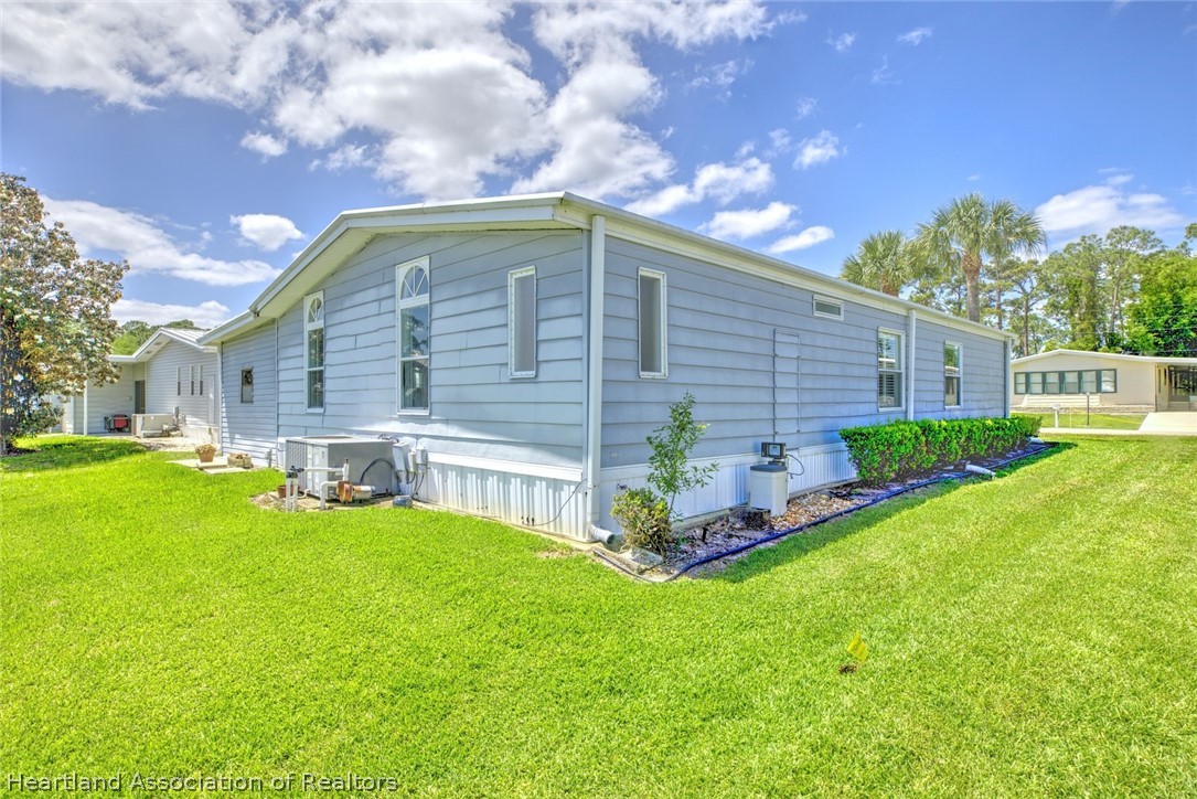 1567 Caribbean Road Sebring, FL 33870 - Photo 37 of 45