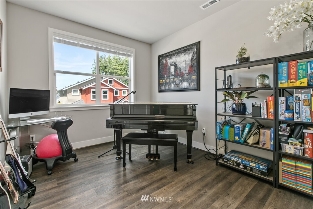 1418 184th Place Southeast Bothell, WA 98012 - Photo 17 of 35 Gallery Image 17