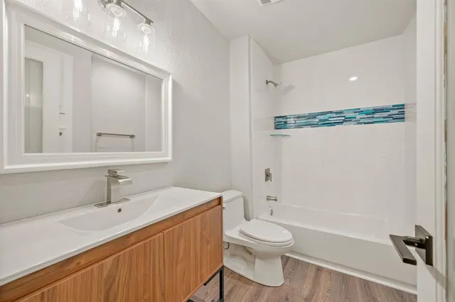 $348,500 | 4 Robins Nest Drive, Hickory Creek, TX 75065