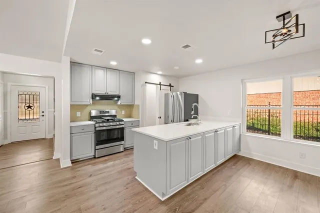 $348,500 | 4 Robins Nest Drive, Hickory Creek, TX 75065