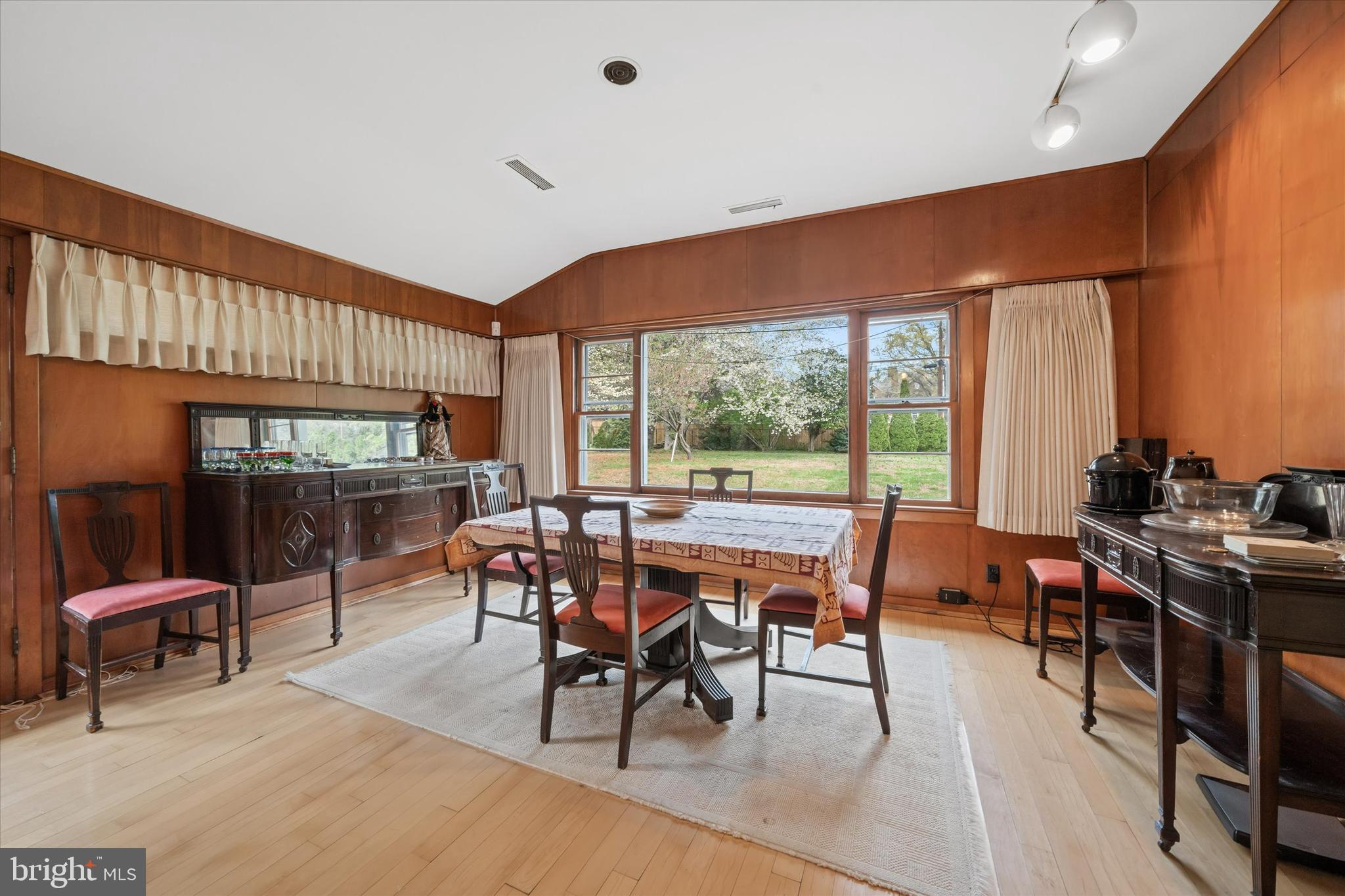 49 Winslow Road Newark, DE 19711 - Photo 13 of 42 Dining Room