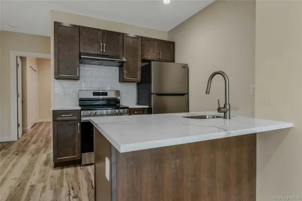 $2,800 | 400 A New York Avenue, Unit 2, Huntington, NY 11743