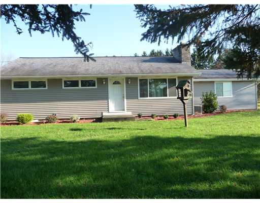 2658 North Neshannock Road Clark, PA 16150 - Photo 1 of 10 Exterior Front.