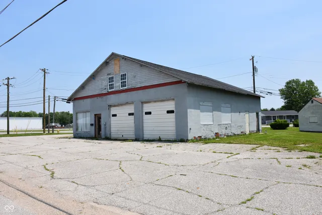 $380,000 | 709 Morton Avenue, Martinsville, IN 46151