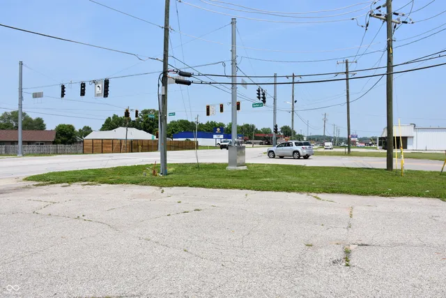 $380,000 | 709 Morton Avenue, Martinsville, IN 46151