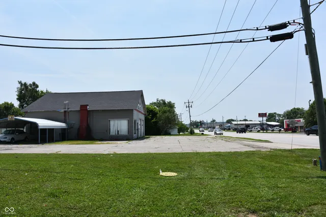 $380,000 | 709 Morton Avenue, Martinsville, IN 46151