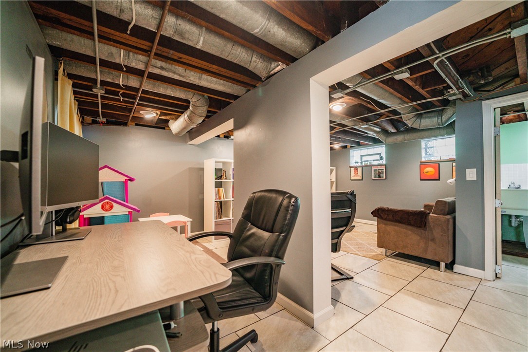 10525 Baltic Road Cleveland, OH 44102 - Photo 28 of 33 Gallery Image 28