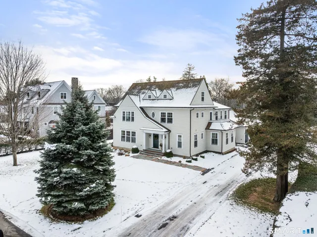 $3,850,000 | 324 Sunnieholme Drive, Fairfield, CT 06824