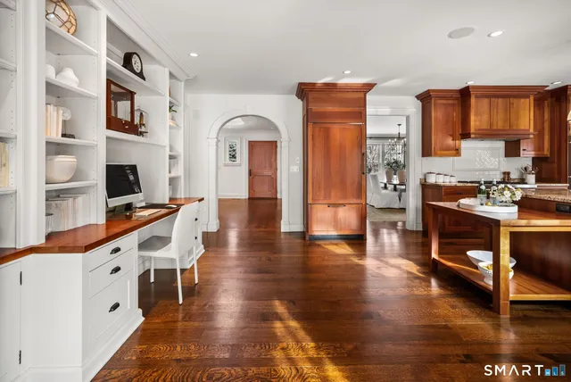 $3,850,000 | 324 Sunnieholme Drive, Fairfield, CT 06824