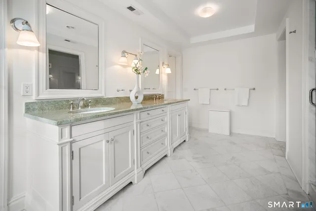 $3,850,000 | 324 Sunnieholme Drive, Fairfield, CT 06824