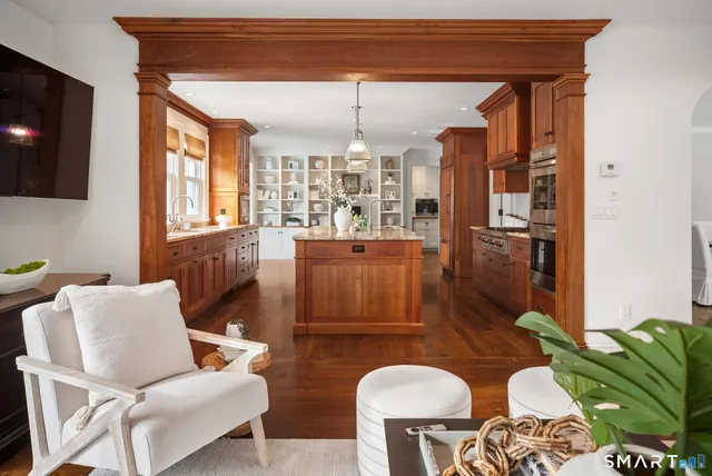 $3,850,000 | 324 Sunnieholme Drive, Fairfield, CT 06824