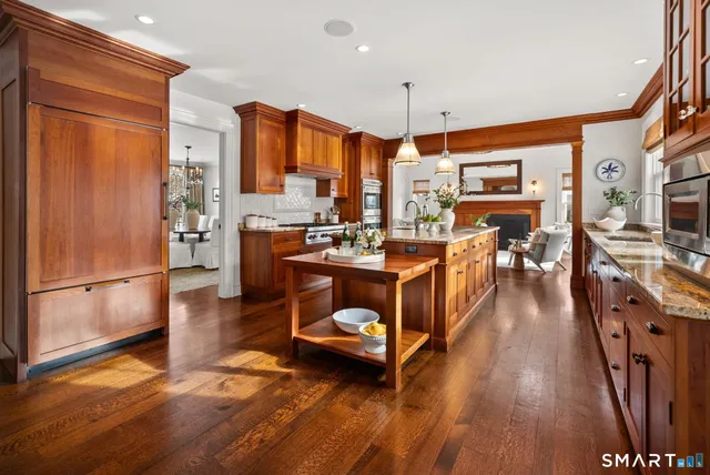 $3,850,000 | 324 Sunnieholme Drive, Fairfield, CT 06824