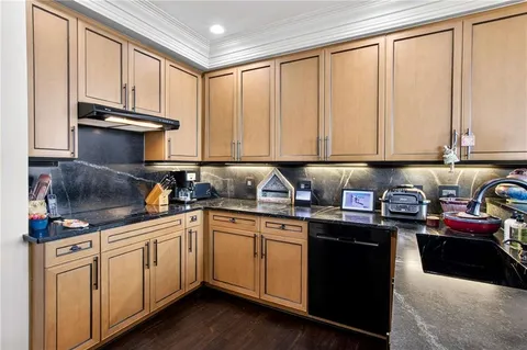 $1,199,000 | 700 Park Regency Place Northeast, Unit 2403, Atlanta, GA 30326