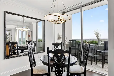 $1,199,000 | 700 Park Regency Place Northeast, Unit 2403, Atlanta, GA 30326