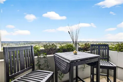 $1,199,000 | 700 Park Regency Place Northeast, Unit 2403, Atlanta, GA 30326
