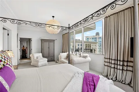 $1,199,000 | 700 Park Regency Place Northeast, Unit 2403, Atlanta, GA 30326