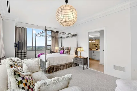 $1,199,000 | 700 Park Regency Place Northeast, Unit 2403, Atlanta, GA 30326