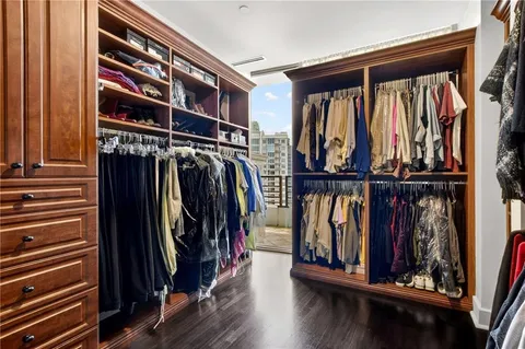 $1,199,000 | 700 Park Regency Place Northeast, Unit 2403, Atlanta, GA 30326