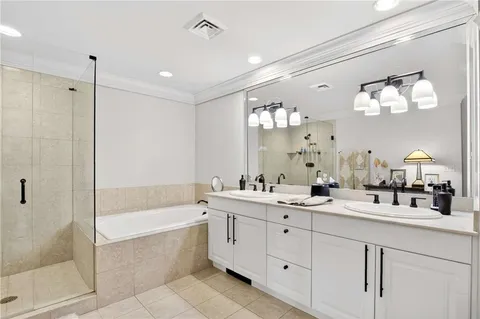 $1,199,000 | 700 Park Regency Place Northeast, Unit 2403, Atlanta, GA 30326