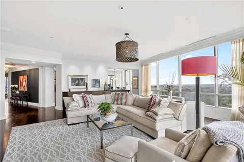 $1,199,000 | 700 Park Regency Place Northeast, Unit 2403, Atlanta, GA 30326
