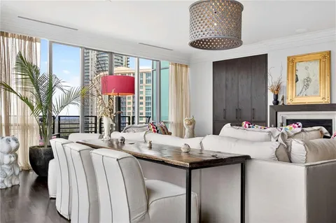 $1,199,000 | 700 Park Regency Place Northeast, Unit 2403, Atlanta, GA 30326