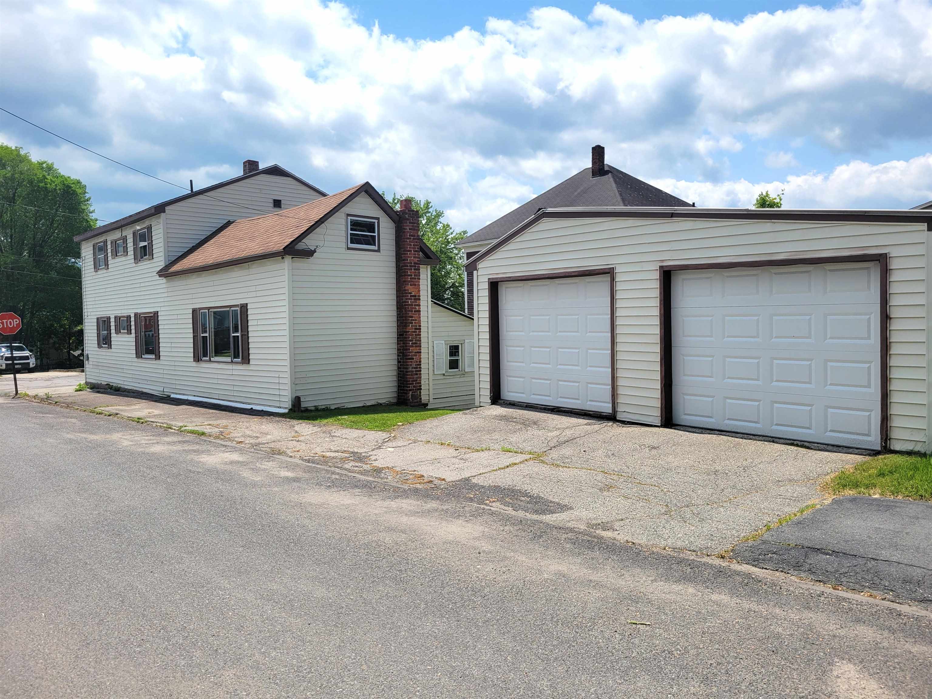 199 Collins Street Berlin, NH 03570 - Photo 3 of 30