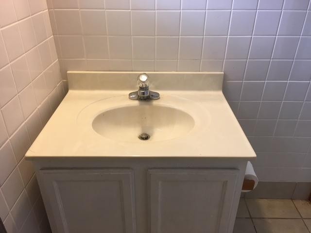 8314 Coppock Road Corryton, TN 37721 - Photo 24 of 29 a bathroom with a sink