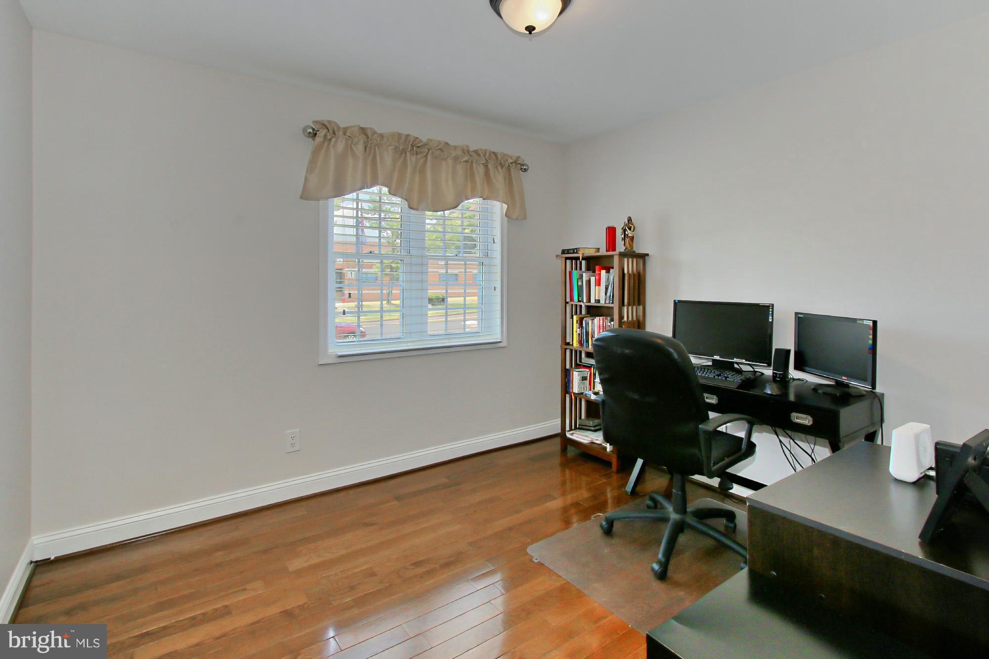 6009 Hanover Avenue Springfield, VA 22150 - Photo 12 of 30 Bedroom