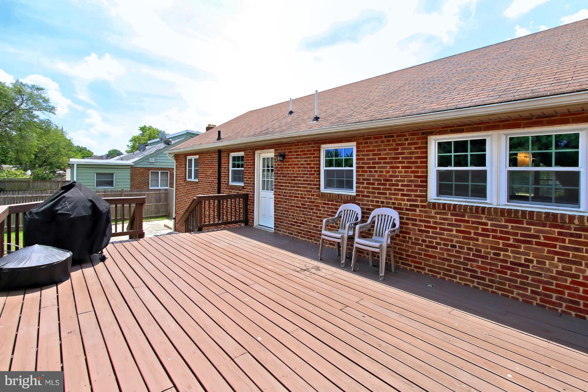 6009 Hanover Avenue Springfield, VA 22150 - Photo 27 of 30 Exterior (Rear)