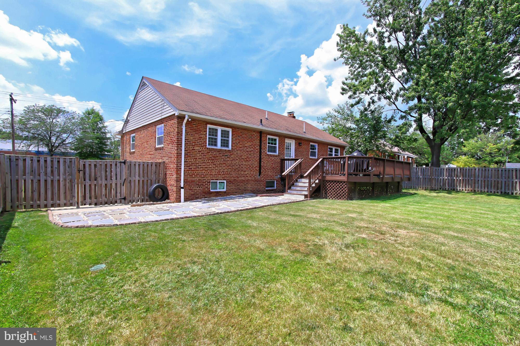 6009 Hanover Avenue Springfield, VA 22150 - Photo 29 of 30 Exterior (Rear)