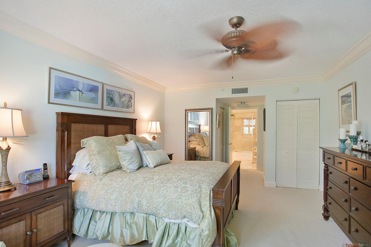 99 Southeast Mizner Boulevard, Unit 840 Boca Raton, FL 33432 - Photo 6 of 12 Master Bedroom