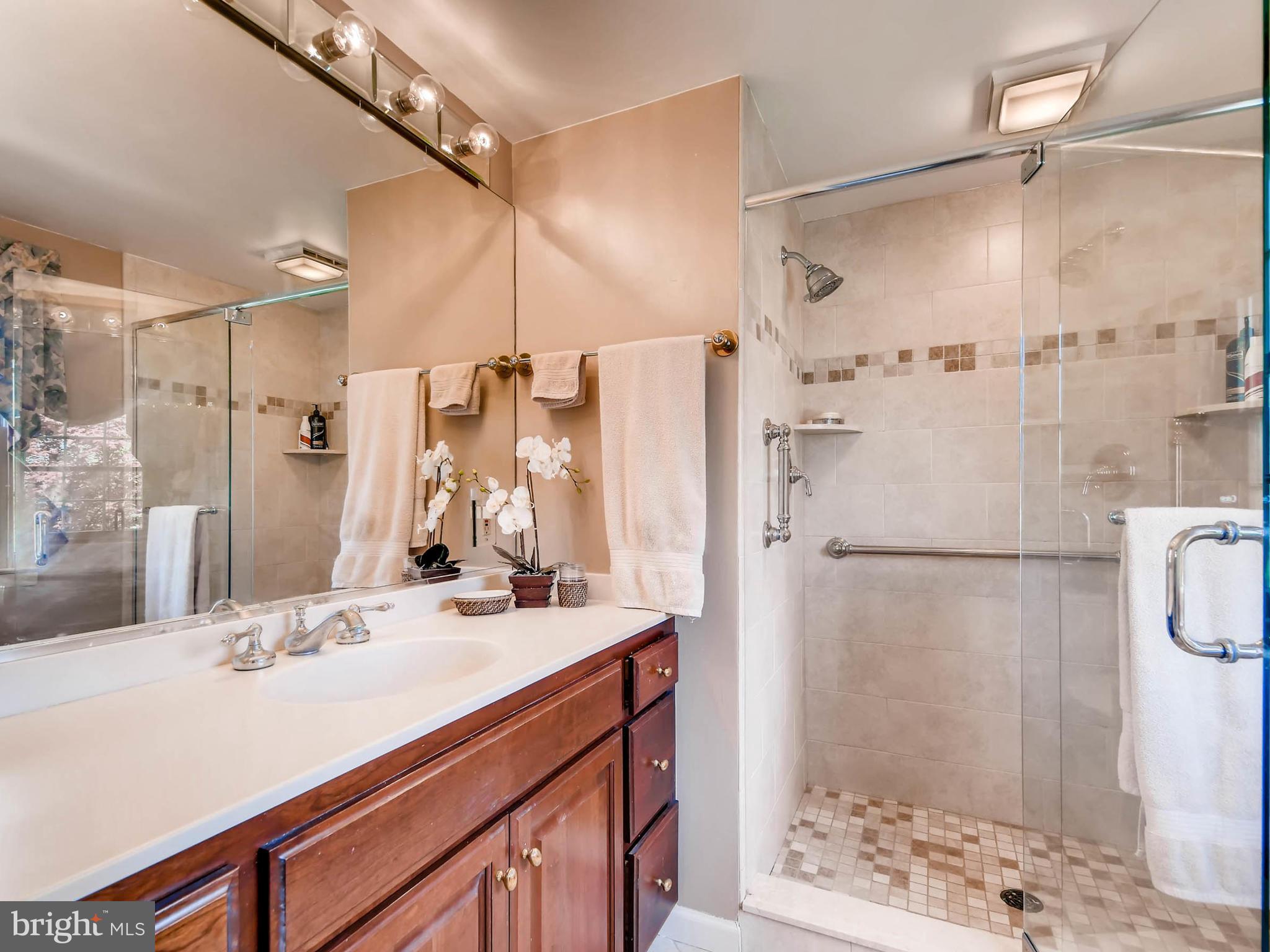 1807 Landrake Road Baltimore, MD 21204 - Photo 22 of 30 Attached Master Bath