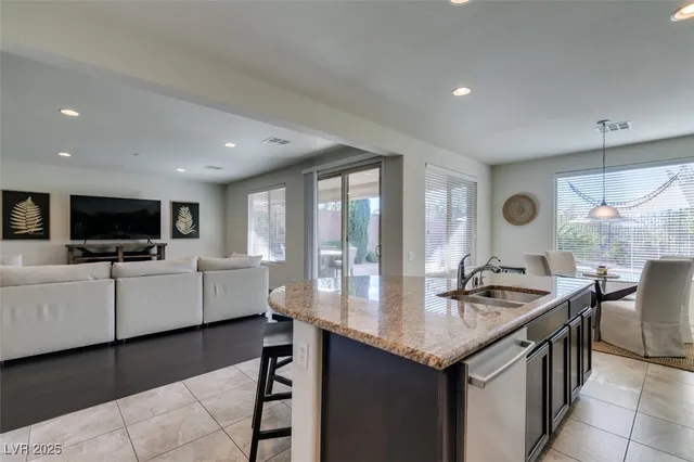 $899,000 | 2605 Chateau Clermont Street, Henderson, NV 89044