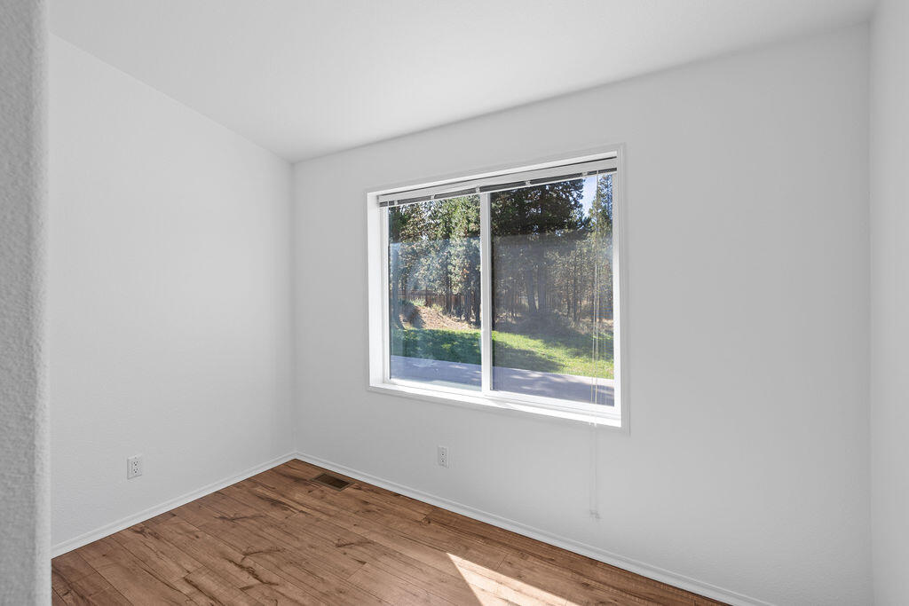 55053 Tamarack Road Bend, OR 97707 - Photo 24 of 41 24