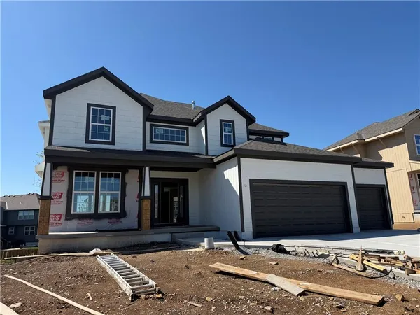 $689,950 | 19799 West 114th Place, Olathe, KS 66061