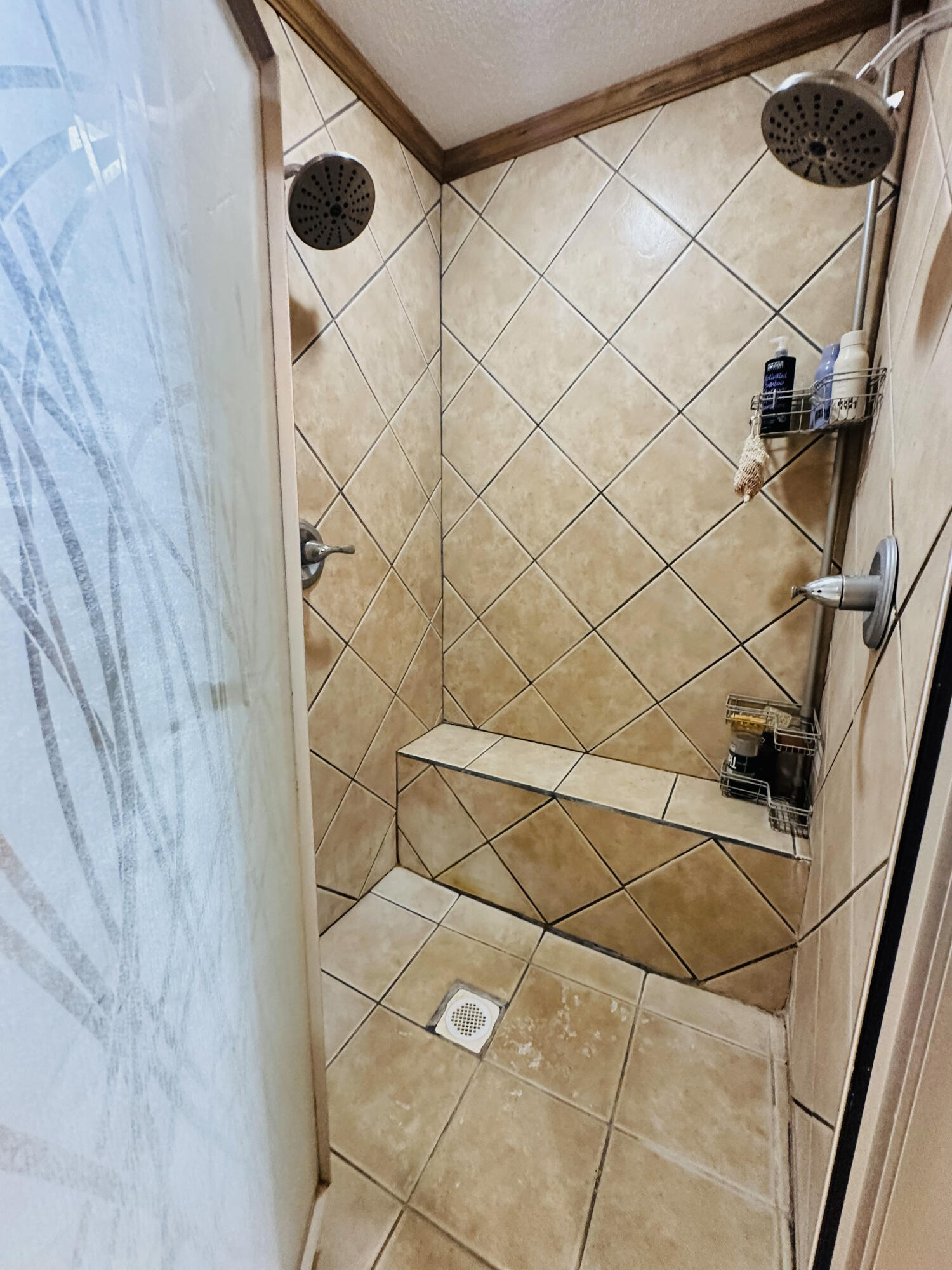 403 Osage Avenue Post, TX 79356 - Photo 18 of 31 a bathroom with a shower