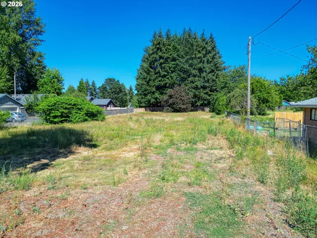 $450,000 | 2093 West Irwin Way, Eugene, OR 97402