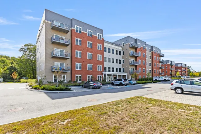 $841,977 | 75 McAuley Way, Unit 405, Portland, ME 04103