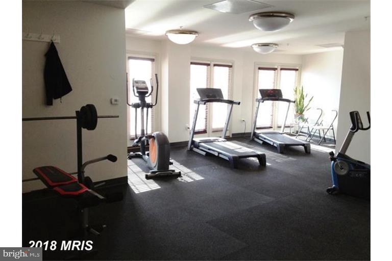 2729 Gallows Road, Unit 203 Vienna, VA 22180 - Photo 14 of 18