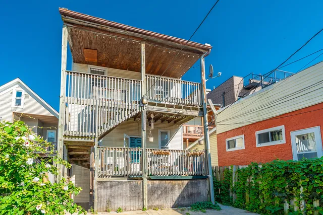 $985,000 | 1806 North Richmond Street, Chicago, IL 60647