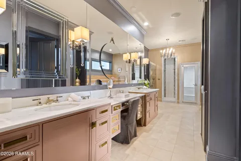 $1,540,000 | 109 Mossy Oaks Avenue, Lafayette, LA 70503