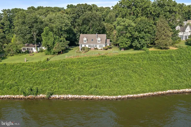 a view of a lake with houses
