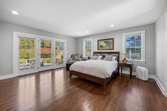 $949,900 | 324 South Meriden Road, Cheshire, CT 06410