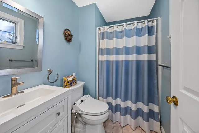 $949,900 | 324 South Meriden Road, Cheshire, CT 06410