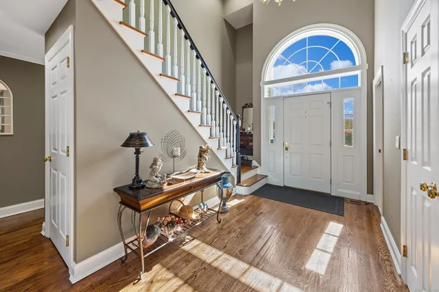 $949,900 | 324 South Meriden Road, Cheshire, CT 06410