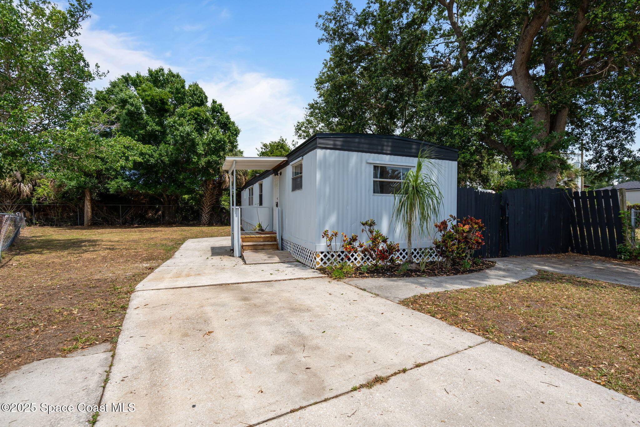2593 Amberly Road Northeast Palm Bay, FL 32905 - Photo 25 of 28 22-web-or-mls-DSC06271
