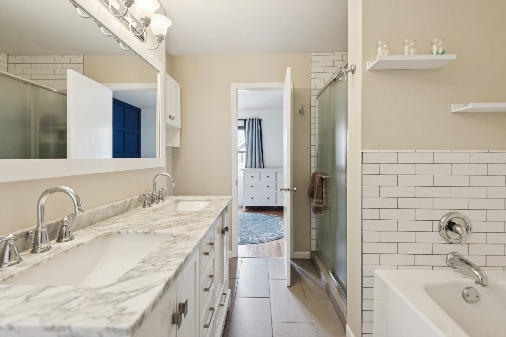 3315 North Racine Avenue, Unit D Chicago, IL 60657 - Photo 19 of 40