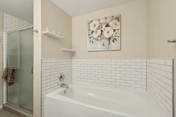 $720,000 | 3315 North Racine Avenue, Unit D, Chicago, IL 60657